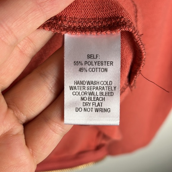 Lulus dusty rose zip to my Lou top size Small gold zip back high low - Picture 10 of 11